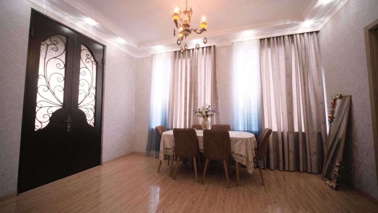 Guesthouse - Family Hotel Bagdati Bagian luar foto
